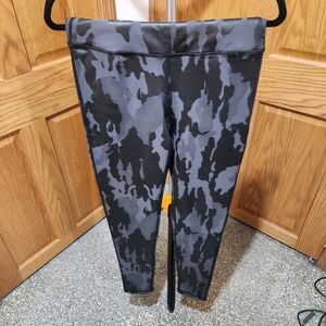 Black Camo Shiny Leggings